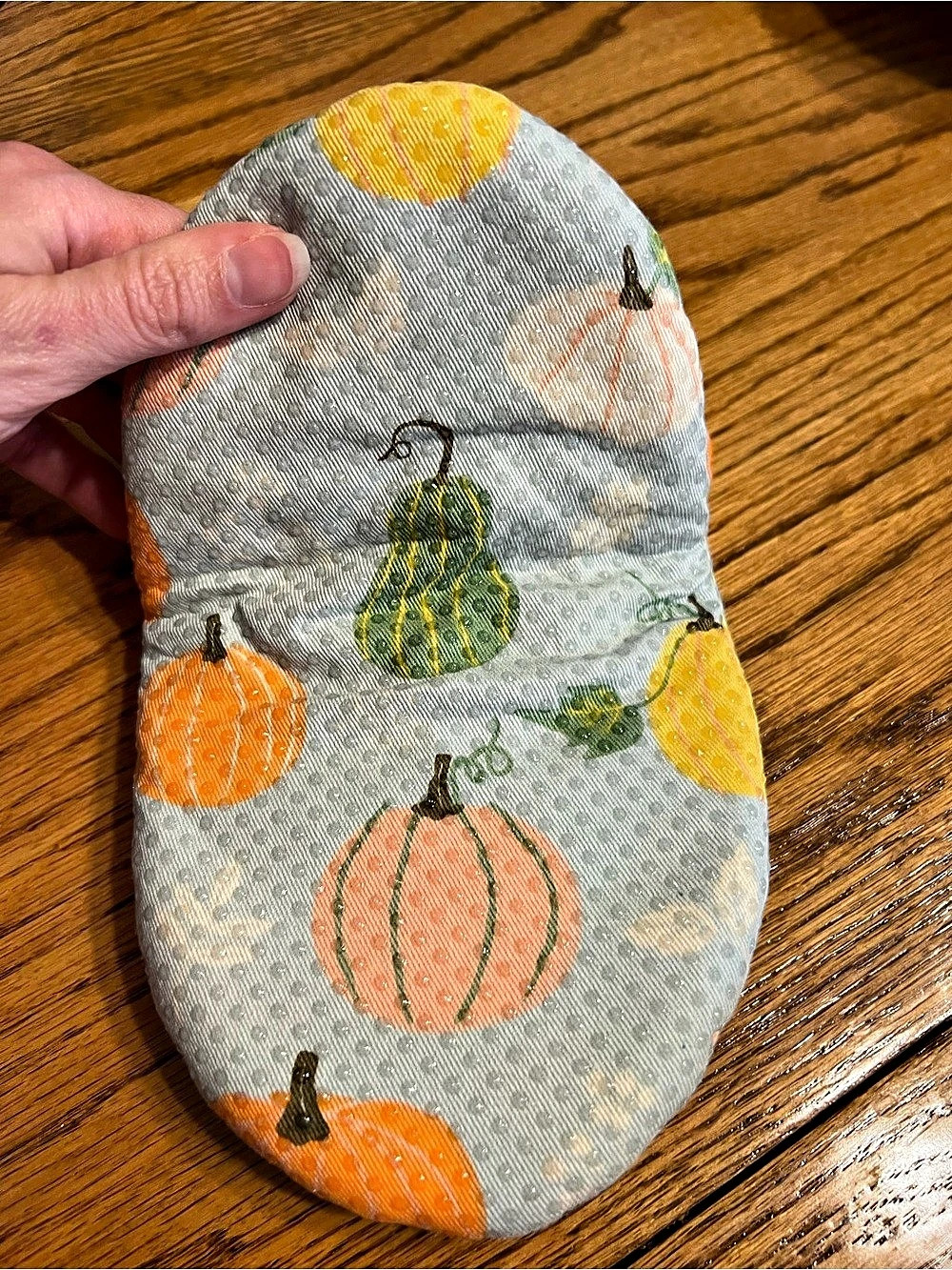 MüKitchen Silicone Mini Mitt Pumpkin Set of 2 Mini Oven Mitts NWT - Picture 2 of 5